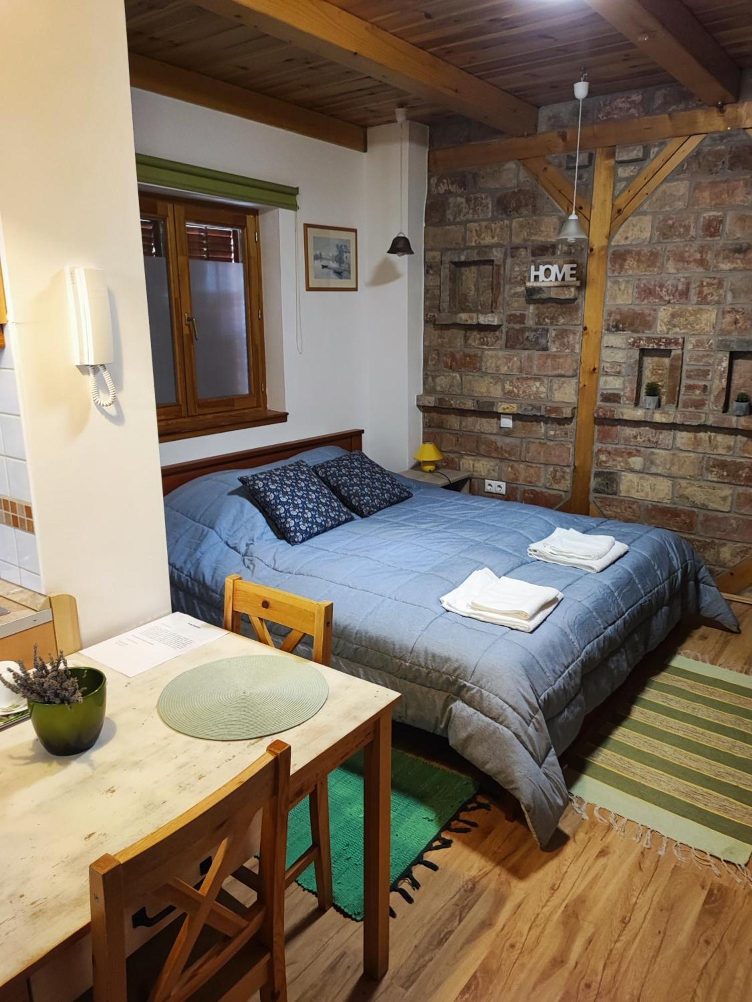 Ferencesek 44 Apartman Pécs Eksteriør bilde
